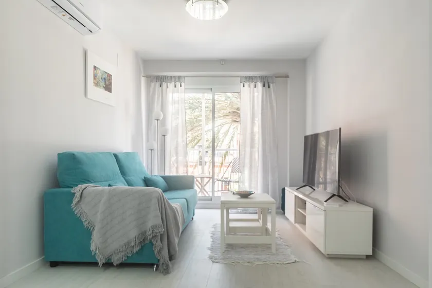 Valencia Modern Beach Apartment - Image 1