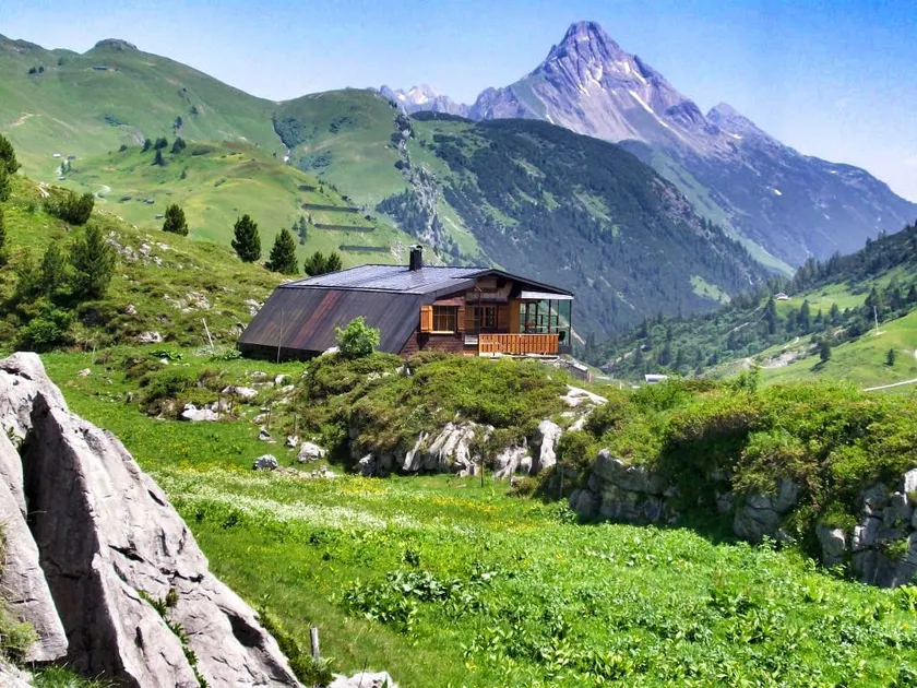 Peppercorn hut - Image 1