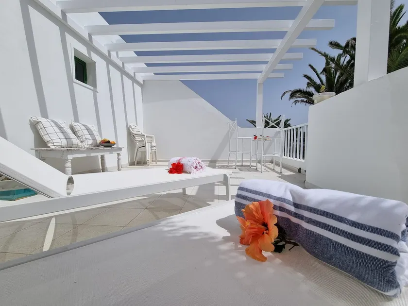 La Casa de Las Palomitas - Image 1