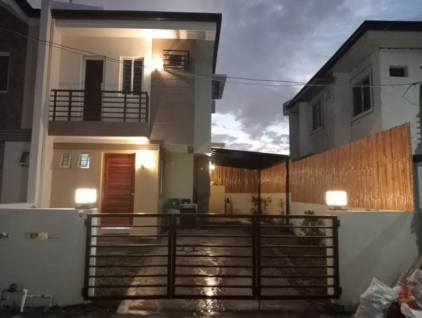 100% Airconditioned Home w/pool w/ free parking - Image 1