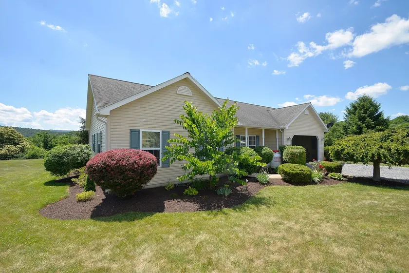 SUNNY ACRES AT RAYSTOWN LAKE - PET FRIENDLY - Image 1