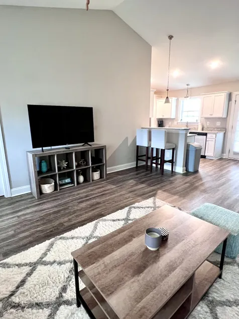 Spacious home, close to beach! - Image 1
