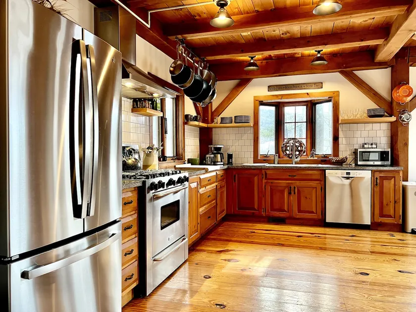 Secluded Mad River Valley Cabin: Chef’s Kitchen - Image 1