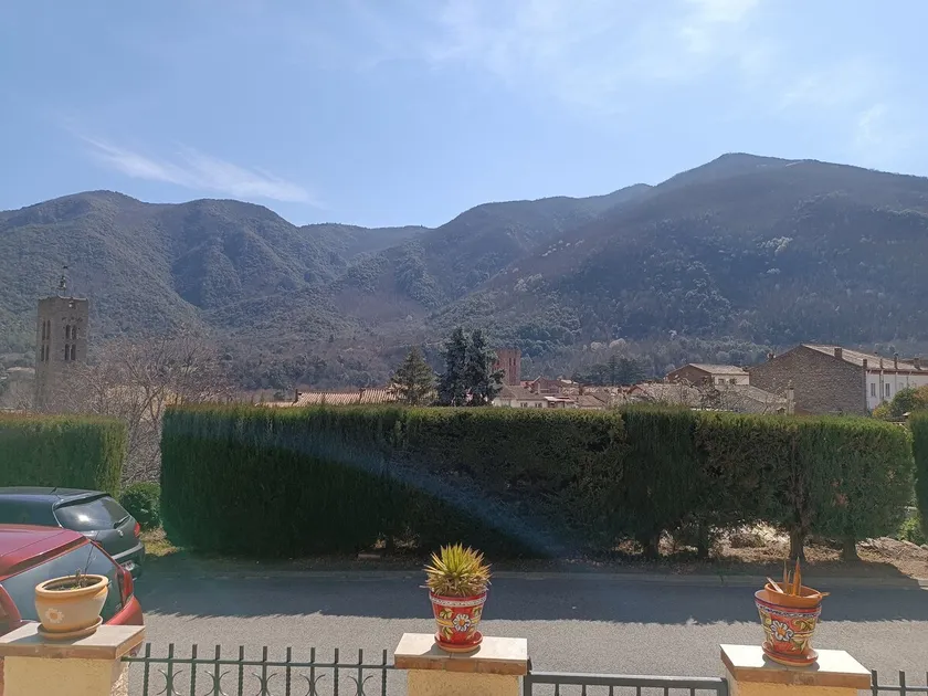F2 classified 3 stars mountain view, enclosed exterior - Image 1