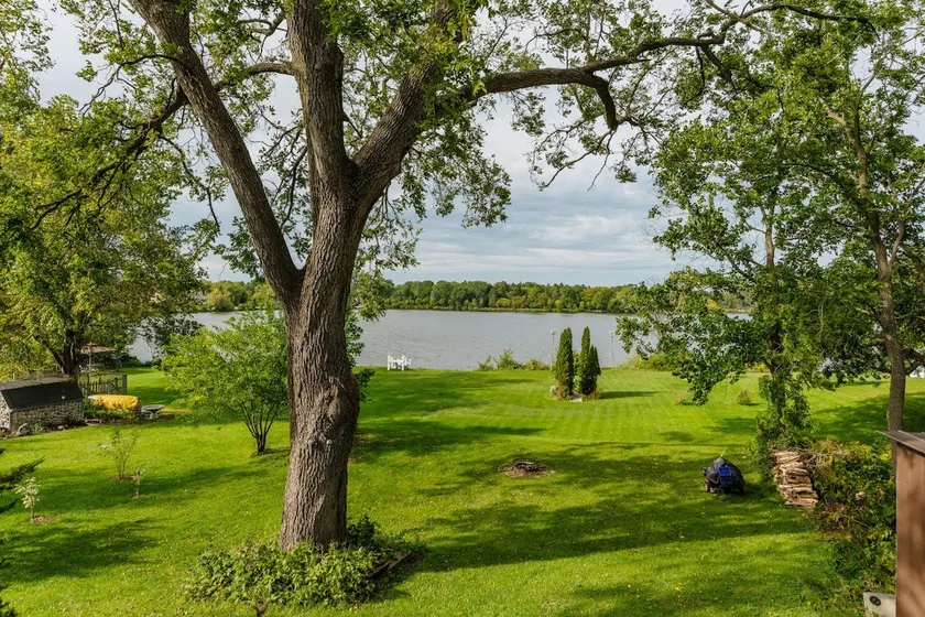 Downtown Delavan Lake Home - Image 1