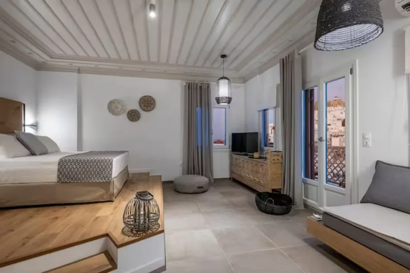 Luxury Apartment in the Heart of Astypalaia - Image 1