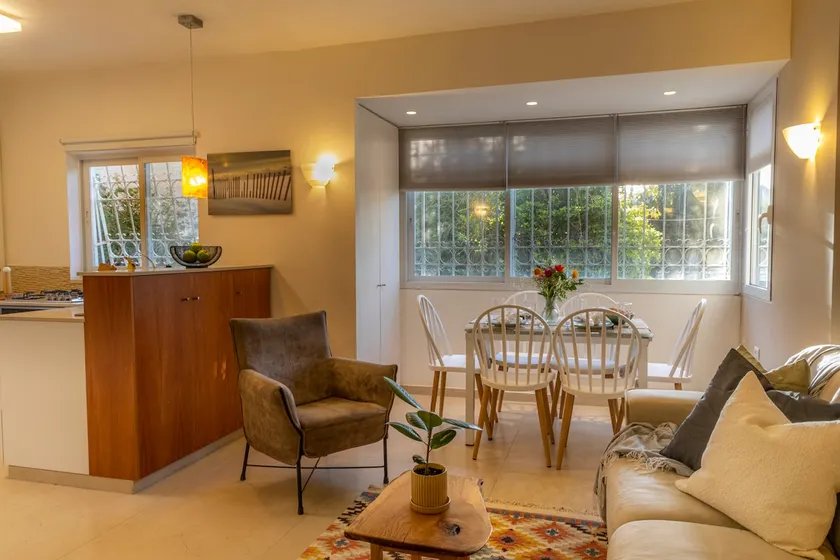 Luxury Home off Emek Refaim, Kosher - Image 1