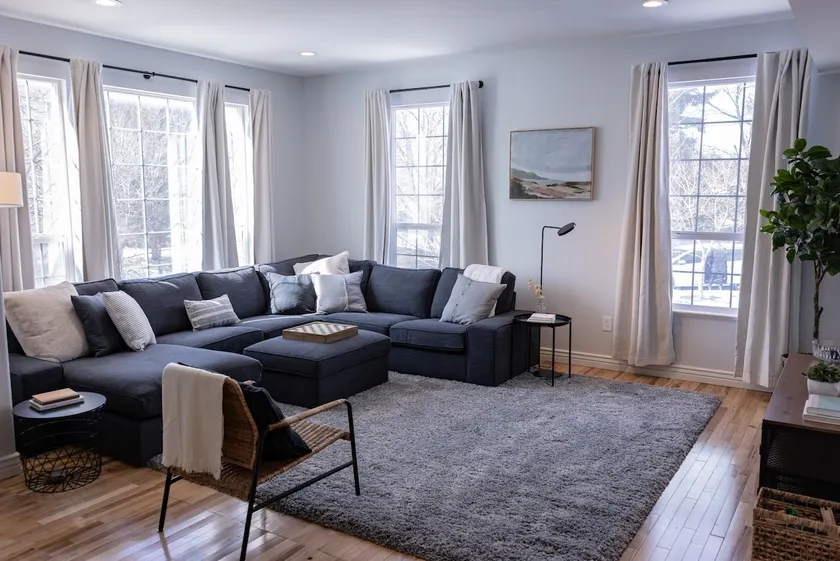 Comfort and luxury! Smart TVs in every room! - Image 1