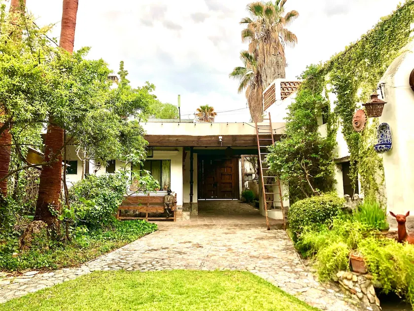 House-museum with indoor pool/Arteaga chimneys - Image 1
