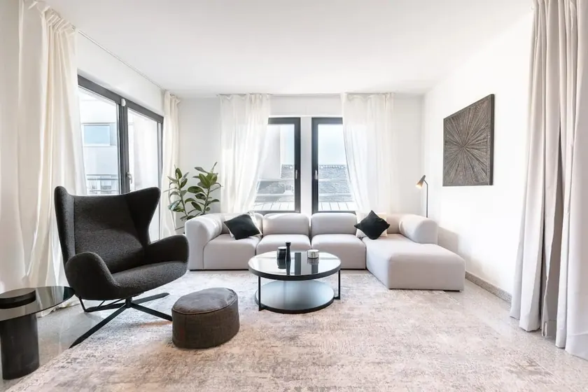 LuxPenthouse 200sqm Terrace Gym Parking - Image 1