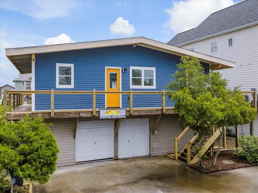 Surf City - 2 min to beach, hot tub, pet friendly - Image 1