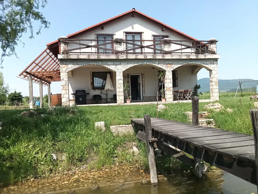 Alsoveto Apartment - Image 1