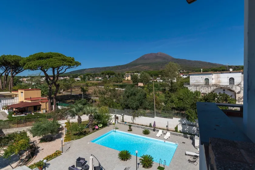 Super attic in Villa Vesuviana with swimming pool - Image 1