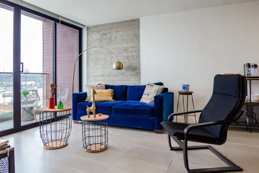 Downtown Condo - Close to Nightlife and Food - Image 1