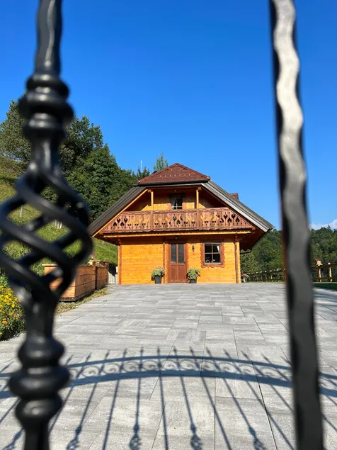 Hiška Erika - Wood House Erika - Image 1