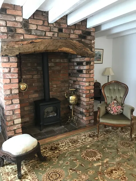 17th Century Town Cottage in Wem - Image 1