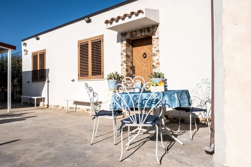 A place in the sun - Caltanissetta - Image 1