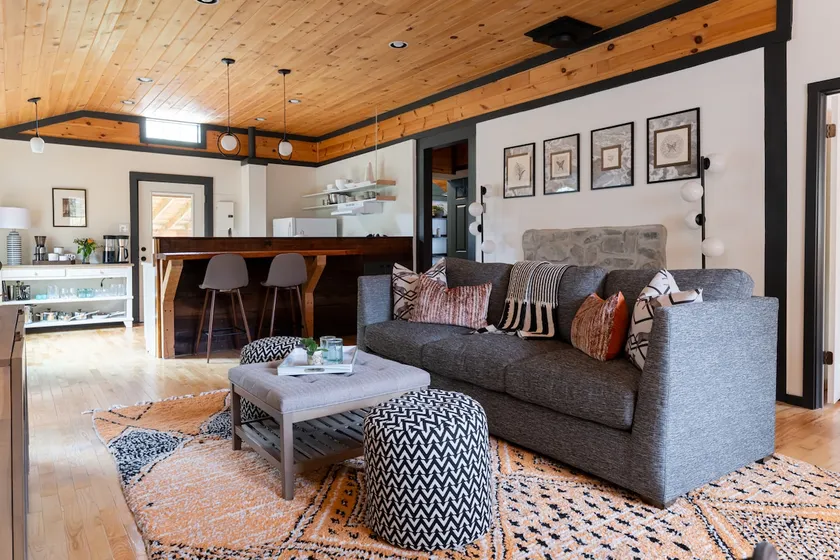 Bungalow w/Hot Tub, Fire Pit, Dog Friendly (fee) - Image 1