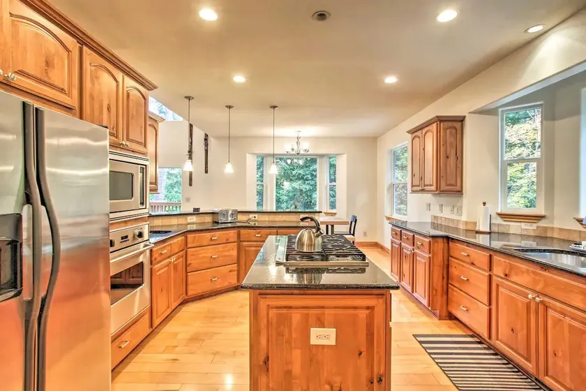 Large Lake View Home with Theatre and Small Creek - Image 1