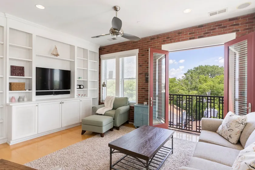 Brooklyn Arts Condo - Image 1