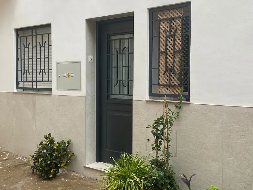 La Mamola Apartment - Image 1