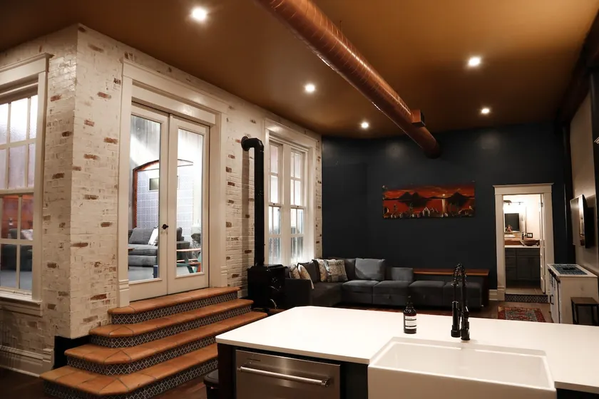 Traveler’s Oasis- Luxury Historic Loft w/Terrace - Image 1