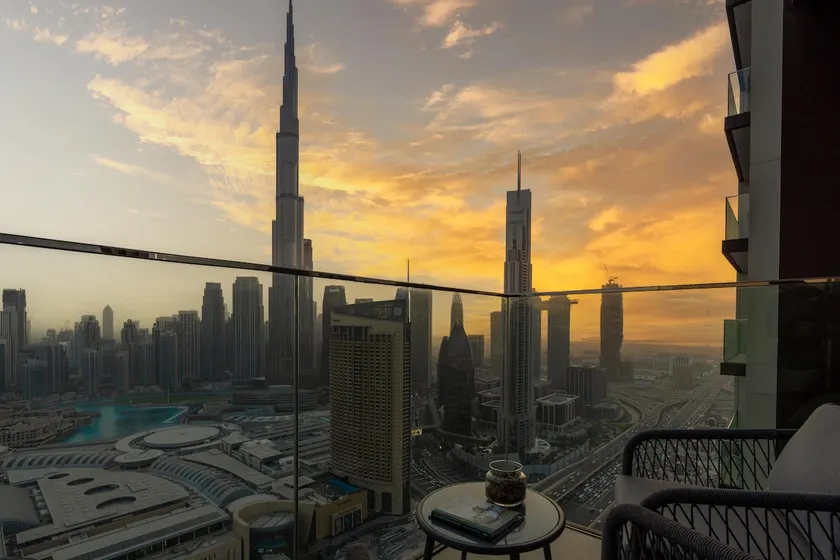 Ultimate Stay 4BR Burj Khalifa view - Image 1
