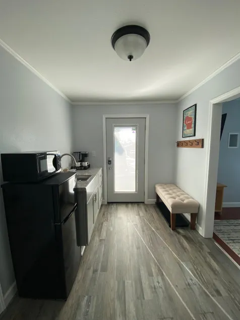 Hilltop Hideaway - Image 1