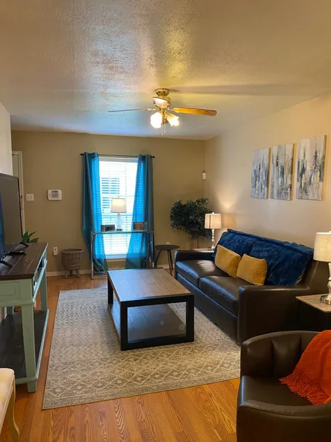Perfect Townhome Minutes to LSU - Image 1