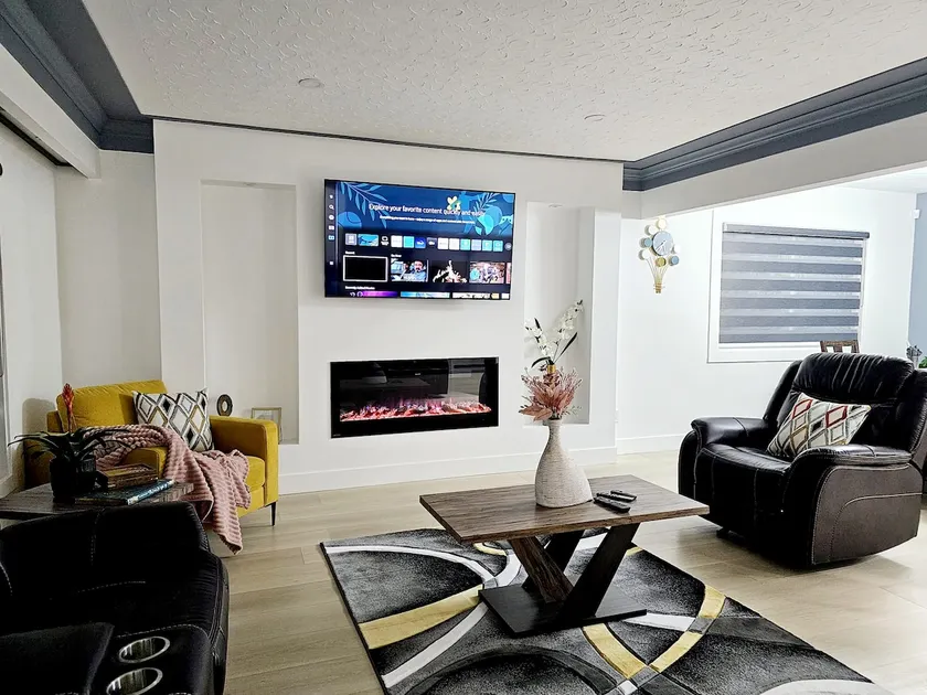 RGW'S Cozy Casa Modern Style - Image 1