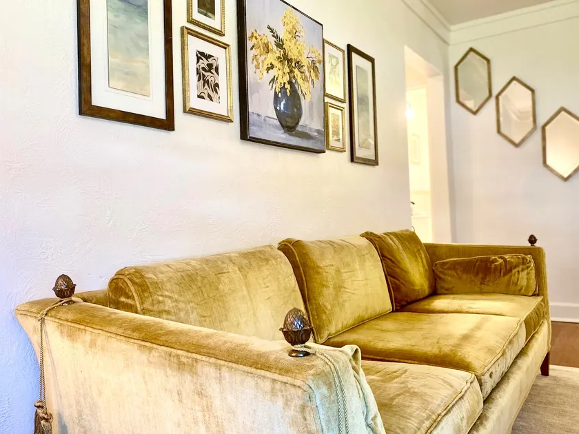 Vintage Styled Mid-Century w/ Large Fenced Yard - Image 1