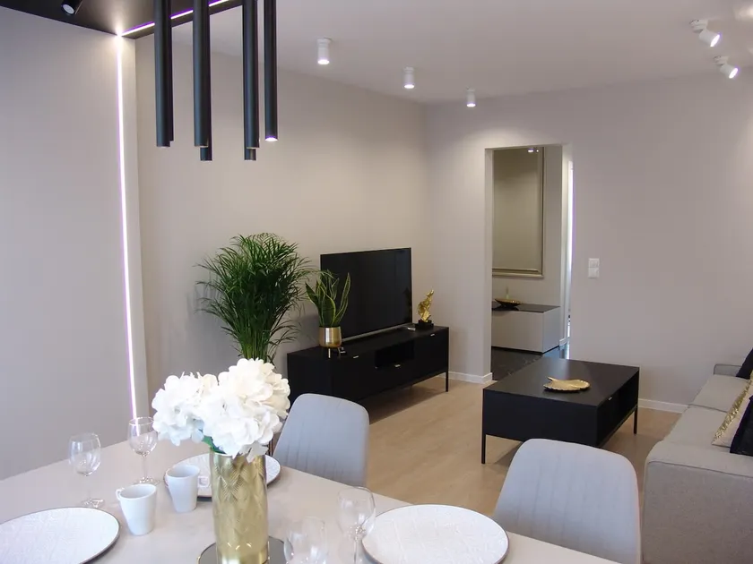 Piekary BEIGE luxury, transfer, parking - Image 1