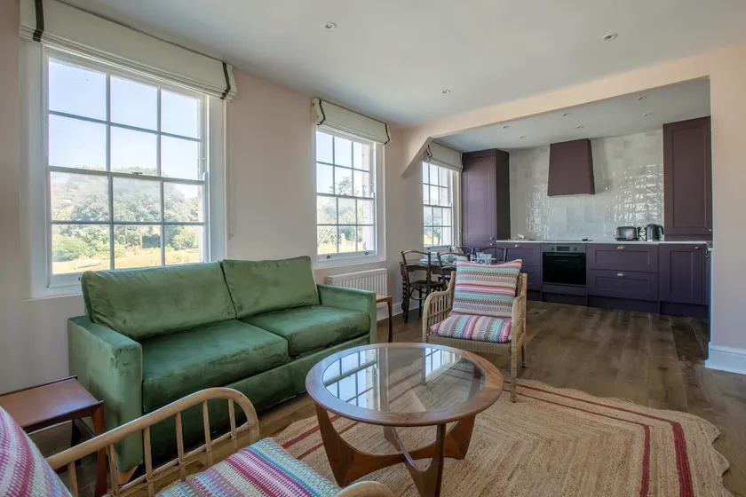 Palm Heights - Apartment in Margate Near Beach - Image 1