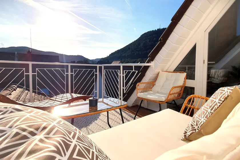 ROMANTiC-Apartment. Roof Terrace & Forest View. - Image 1