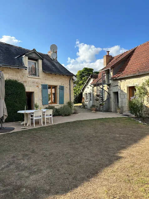 Charming traditional gîte with pool - Image 1