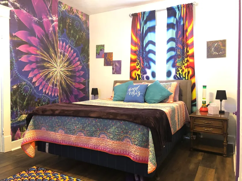 Purple Haze Psychedelic Retreat! - Image 1