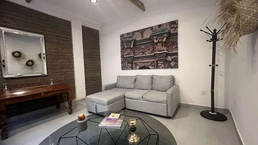 02 Central apartment - Image 1
