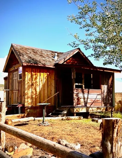 Cute cabin in Boulder Utah - Image 1