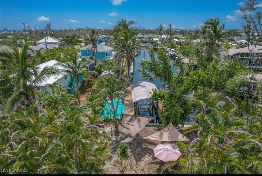 Tropical Island Oasis Full Home - Image 1