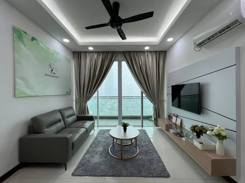 Paragon Suite Homestay by Antlerzone - Image 1