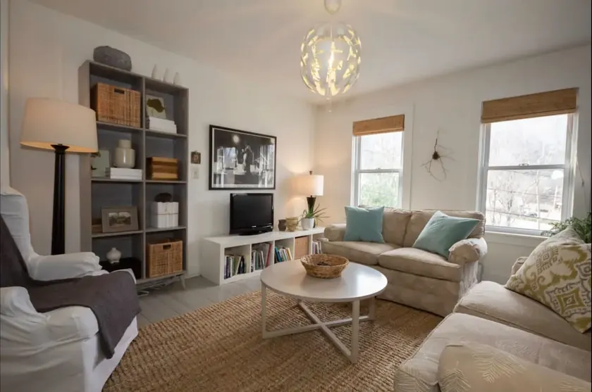 Green Mountain Collection: Cozy Vermont Haven - Image 1