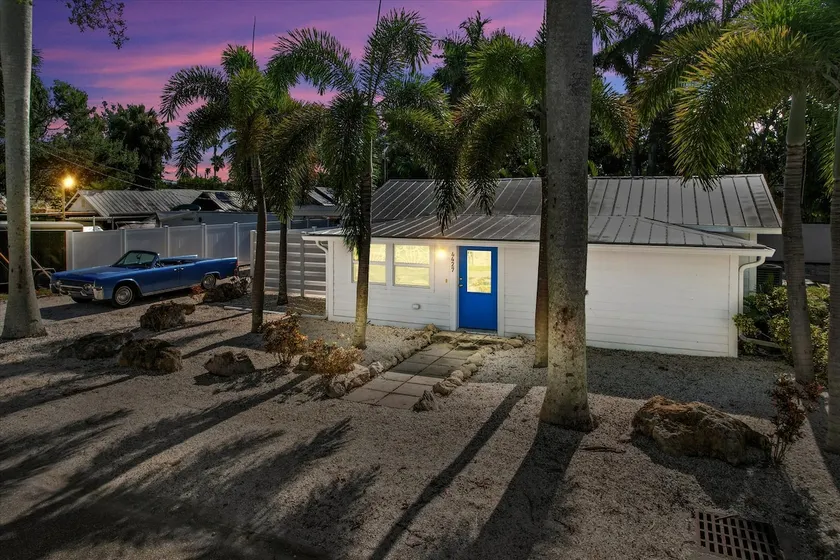 Cozy Cortez Cottage steps to AMI - Image 1