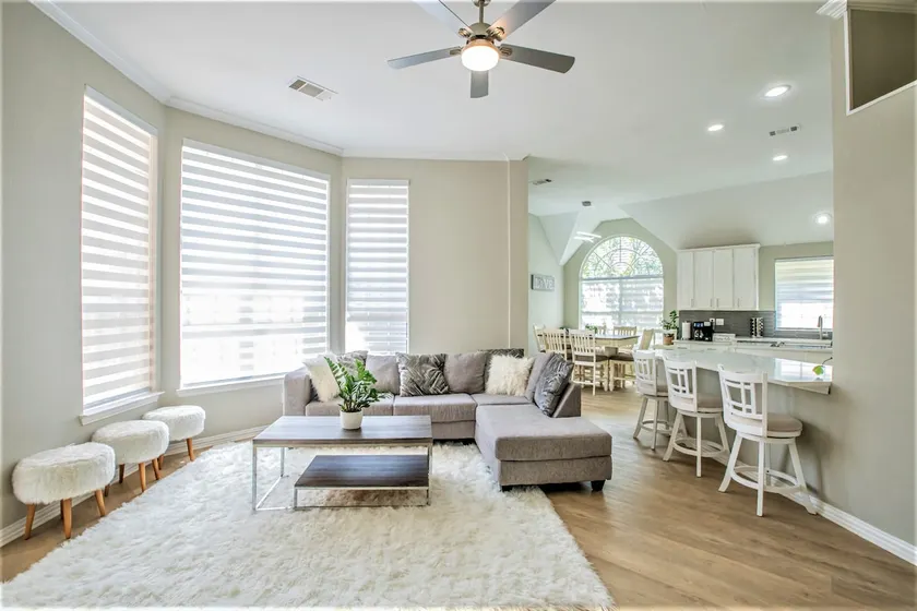 Centrally located | Great Vibes | Family Friendly - Image 1