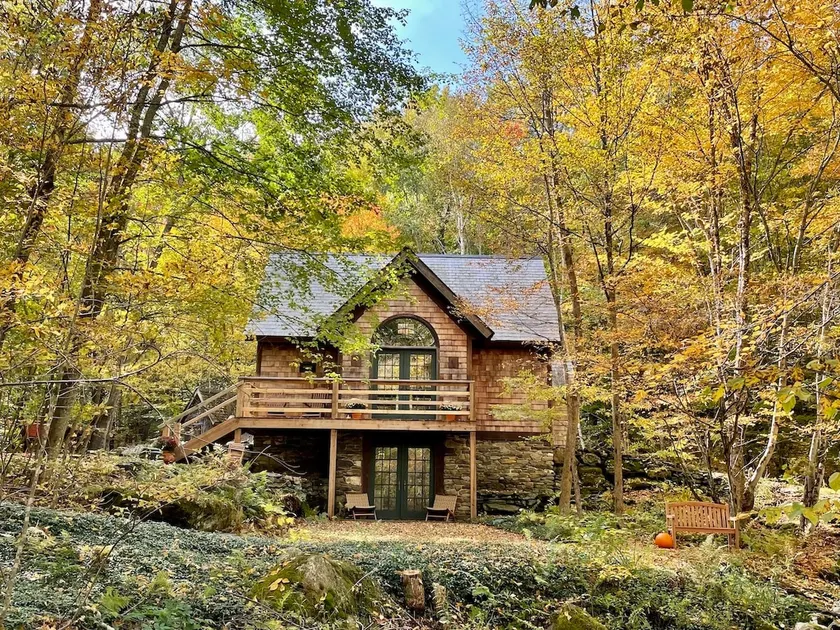 Vail Brook Cottage - A Storybook Woodland Retreat - Image 1