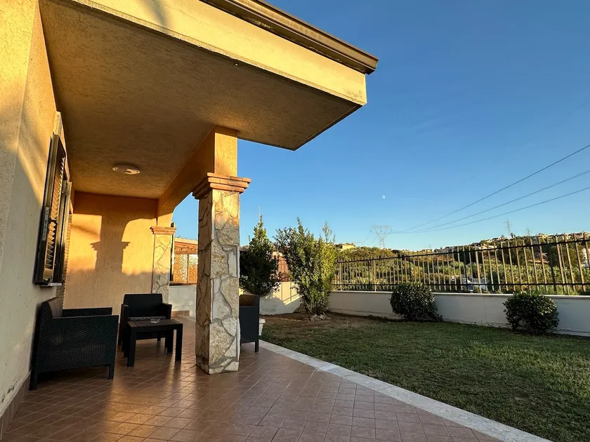 Villa marco simone family apartment with garden - Image 1