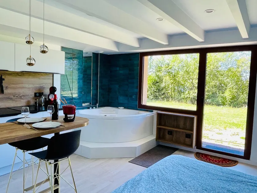 Whirlpool bath - Cosy mountain loft- WIFI - Image 1
