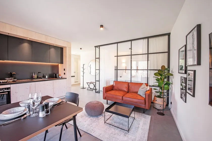 Neubau Design Apartment - Image 1