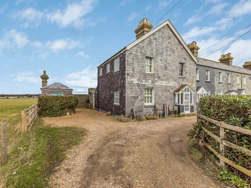 Charming Old Coastguards Cottage - Pass the Keys - Image 1