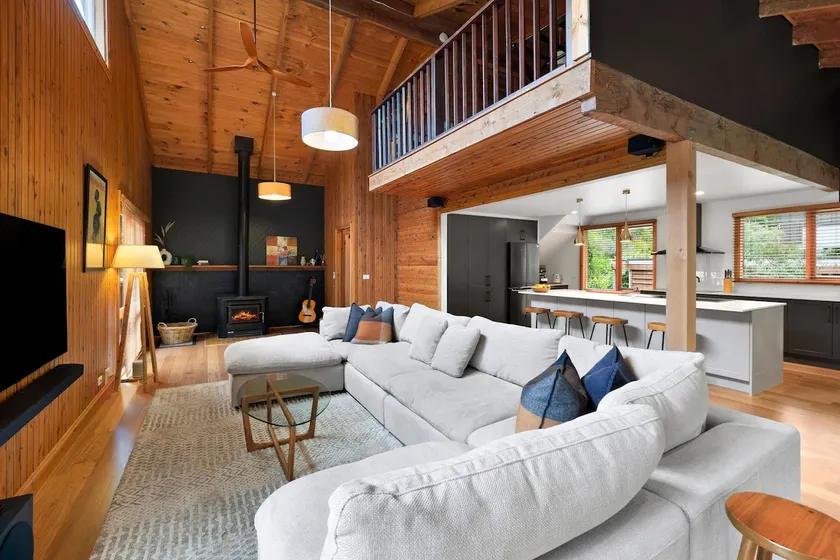 Manna Gum - Lorne Holiday Stays - Image 1
