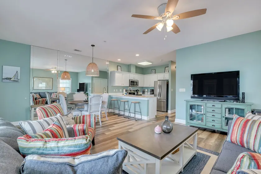 Tybee Beachside Condo, 1-Minute Walk to Beach! - Image 1